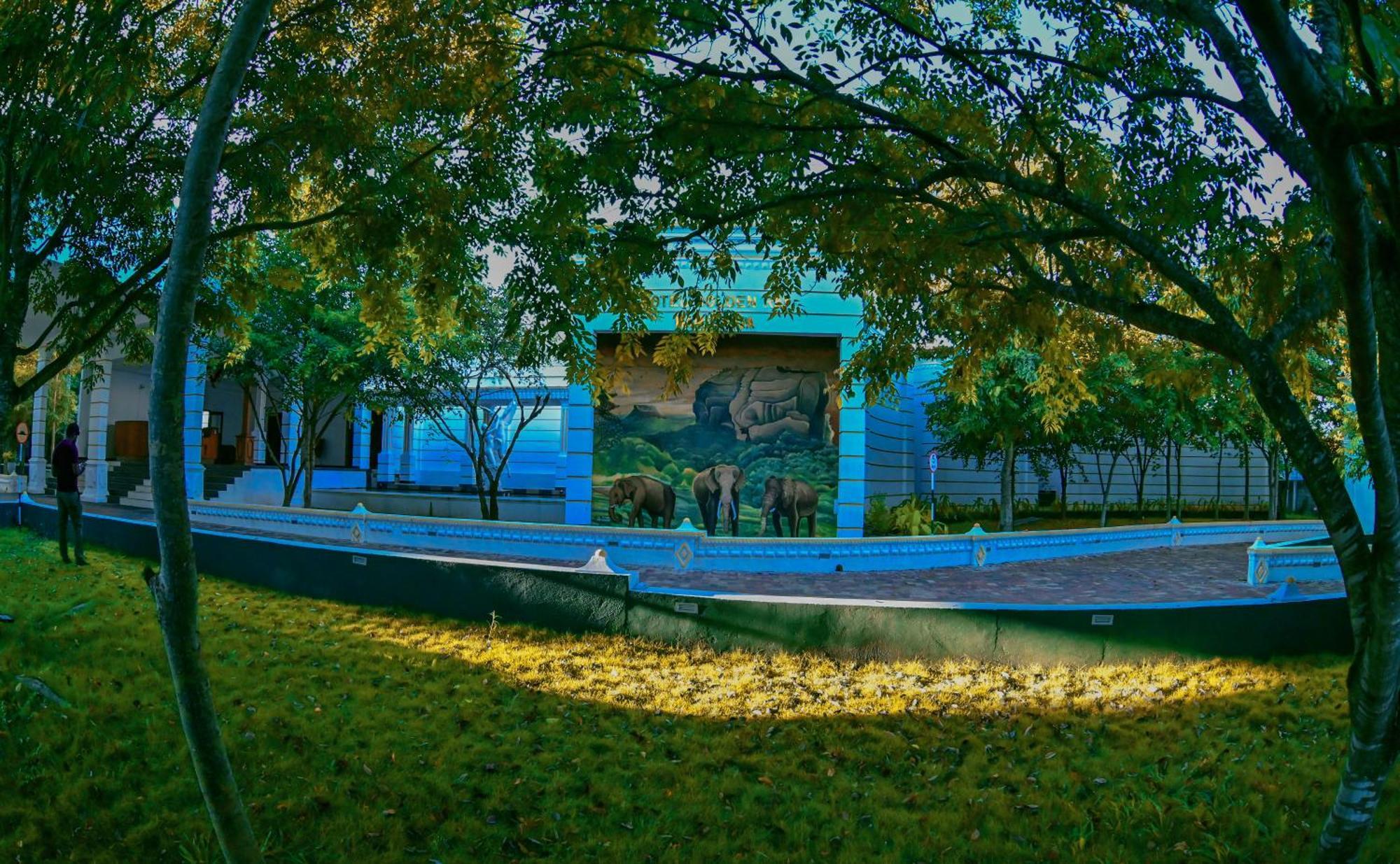 Hotel Golden Ray Dambulla Exterior foto