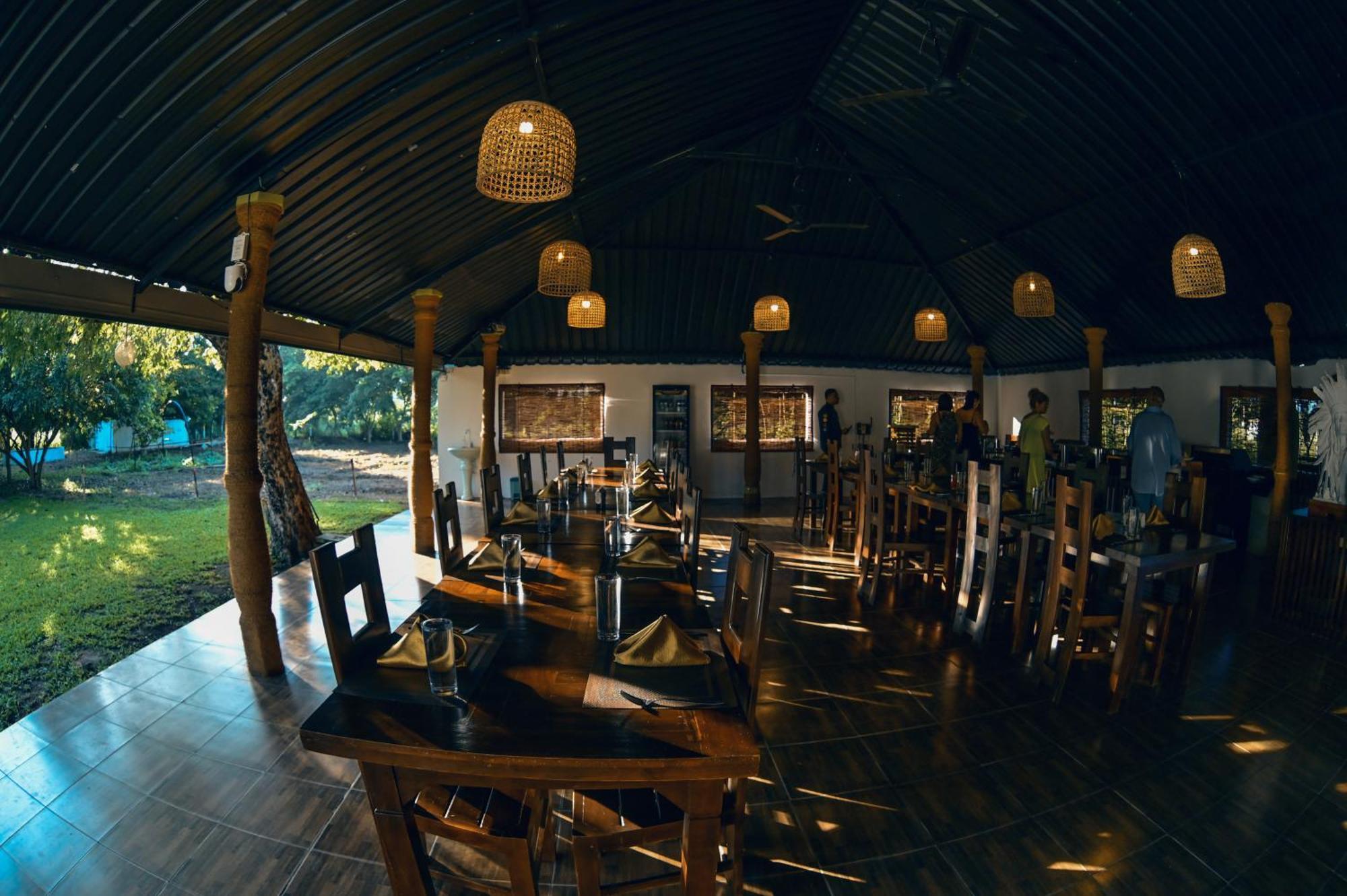 Hotel Golden Ray Dambulla Exterior foto
