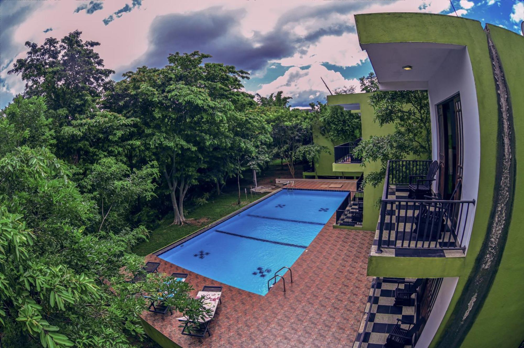 Hotel Golden Ray Dambulla Exterior foto
