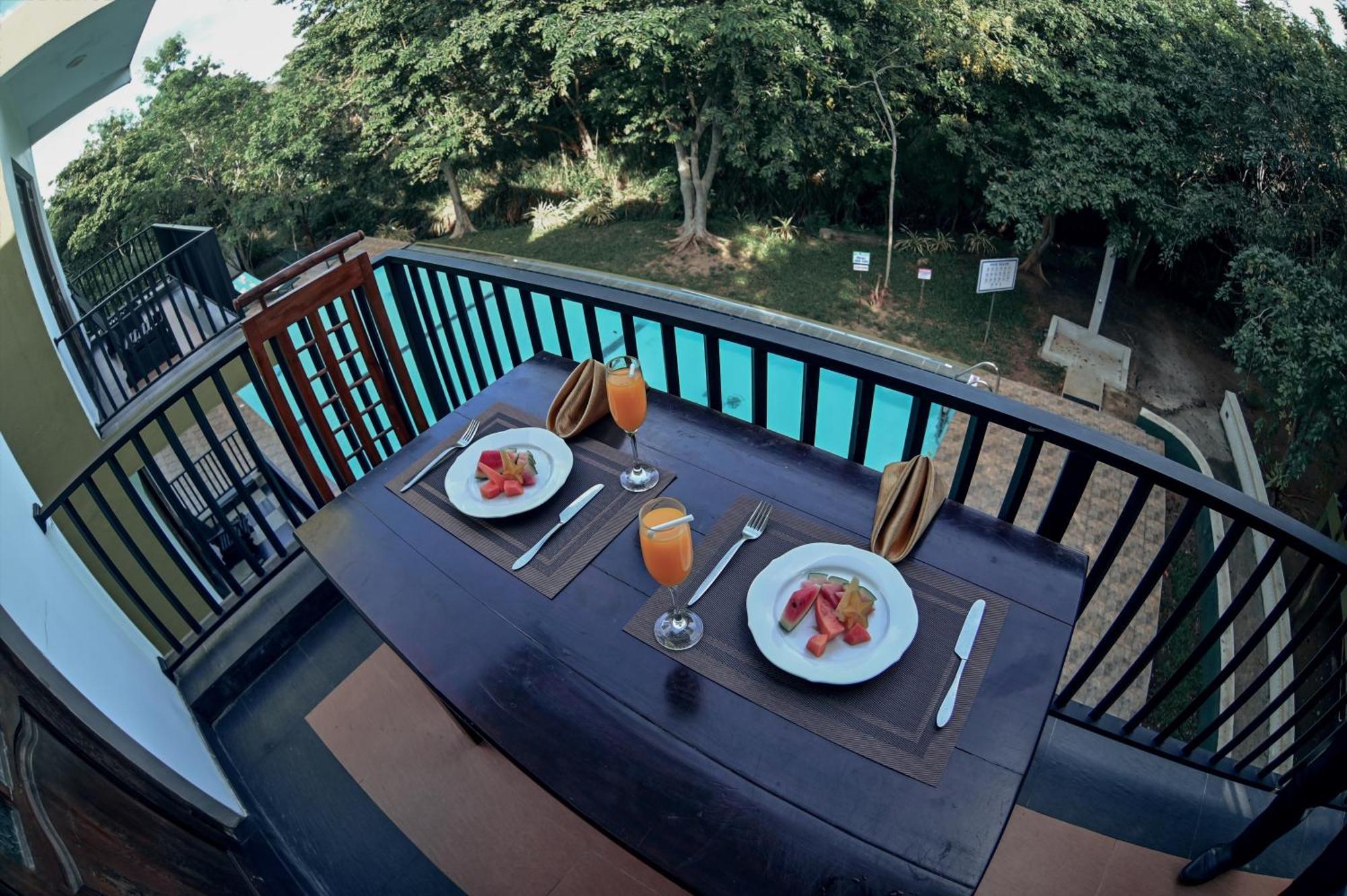Hotel Golden Ray Dambulla Exterior foto